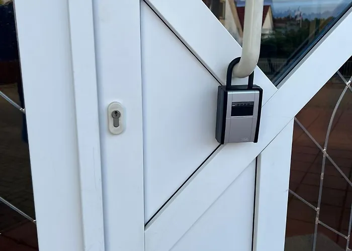 Döbern Für Bis Zu 3 Personen, Aufbettung Möglich Dobern